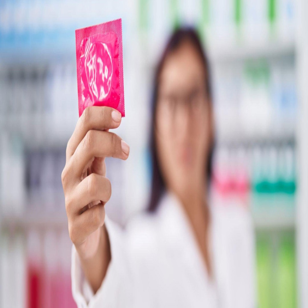 Prezervatif: Doğum Kontrolünde Etkili ve Cinsel Yolla Bulaşan Enfeksiyonları Önleyen Araç | 